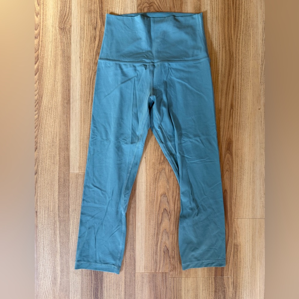 Lululemon Cropped Aqua High-Waist Leggings